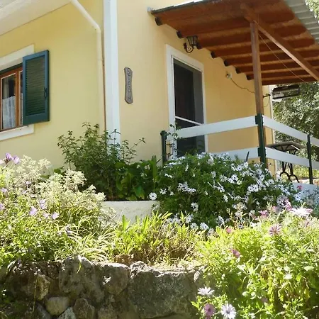 Stephanie * Палеокастрица